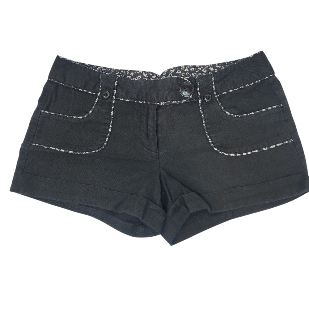 Daytrip Buckle Boho Shorts With Floral Trim Size 7
